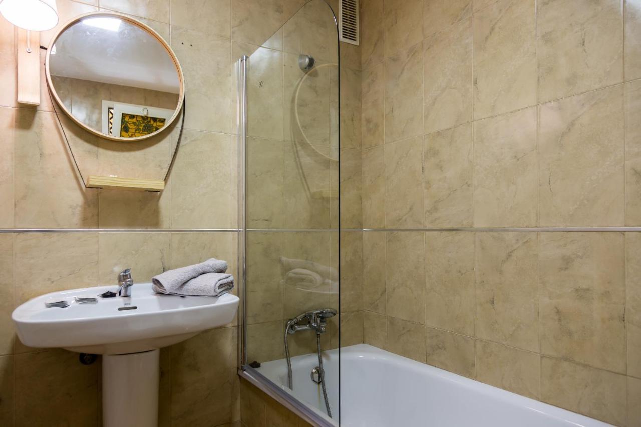 Urbe10 Plaza De La Merced 1 Bedroom Apartment Málaga Dış mekan fotoğraf