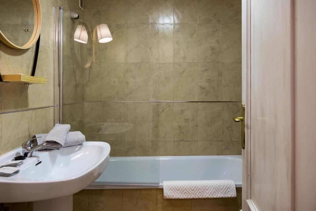 Urbe10 Plaza De La Merced 1 Bedroom Apartment Málaga Dış mekan fotoğraf